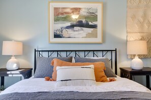 4 Schlafzimmer, Zimmersafe, Schreibtisch, Bügeleisen/Bügelbrett