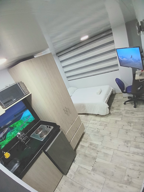 1 bedroom, WiFi, bed sheets - Las Aguas Social Experience!, Meet new friends, the City, the nightlife! (Bogotá)