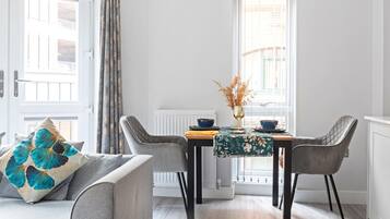 Appartement | Woonruimte | Een flatscreentelevisie