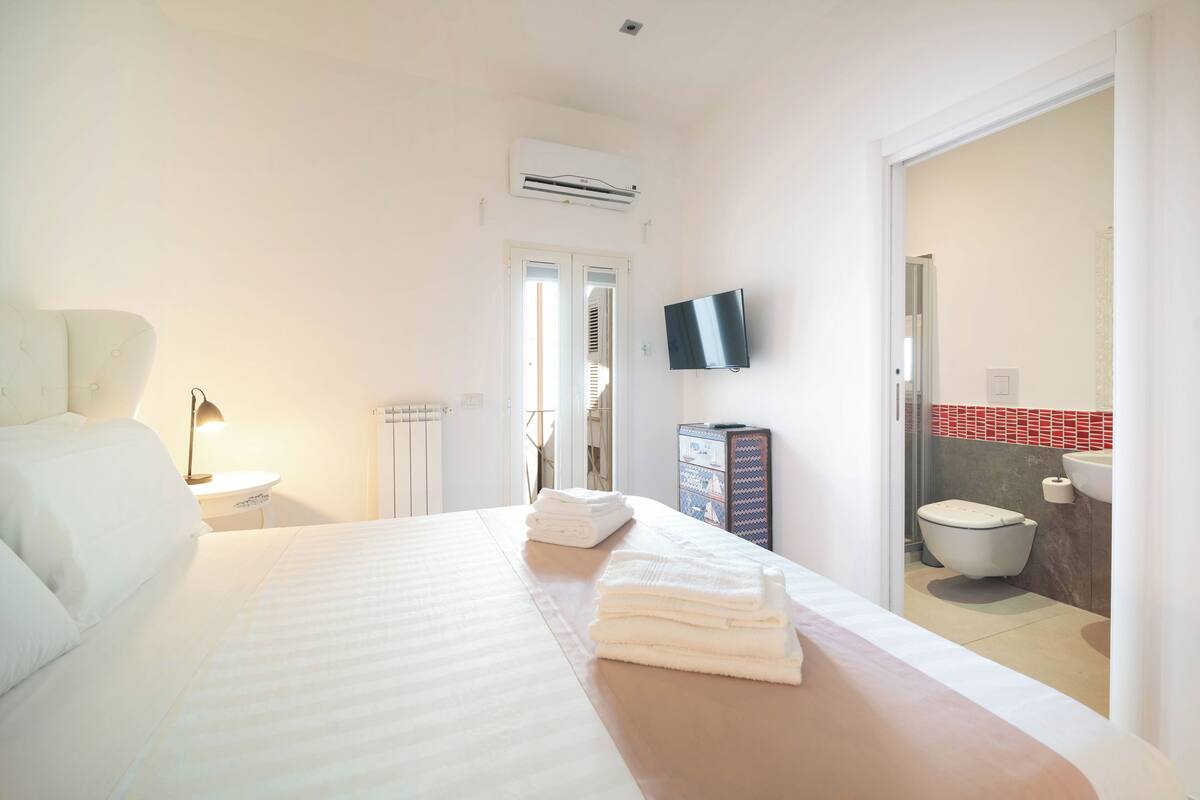 Habitación doble, balcón, vistas a la ciudad