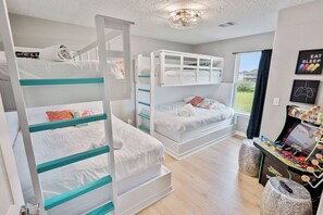 4 camere, ferro/asse da stiro, culla da viaggio, Wi-Fi gratuito