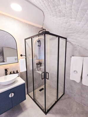Room, Mountain View | Bathroom