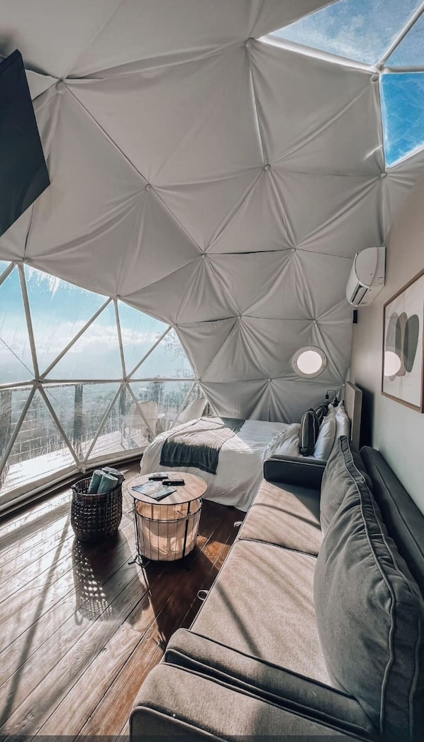 Deluxe Room (Domo Sky Queen)