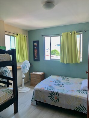 1 Schlafzimmer, Schreibtisch, Bügeleisen/Bügelbrett, kostenloses WLAN