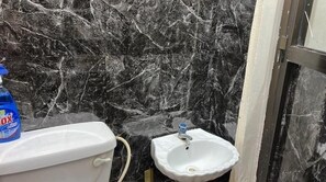 Bathroom - City house with free Wi-Fi

 (Dar es Salaam)