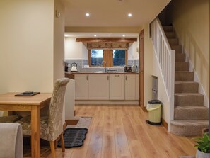 Dishwasher, cookware/dishes/utensils