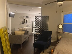 2 bedrooms, in-room safe, iron/ironing board, WiFi