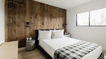 Escritorio, wifi gratis y ropa de cama