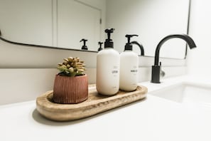 Haartrockner, Handtücher