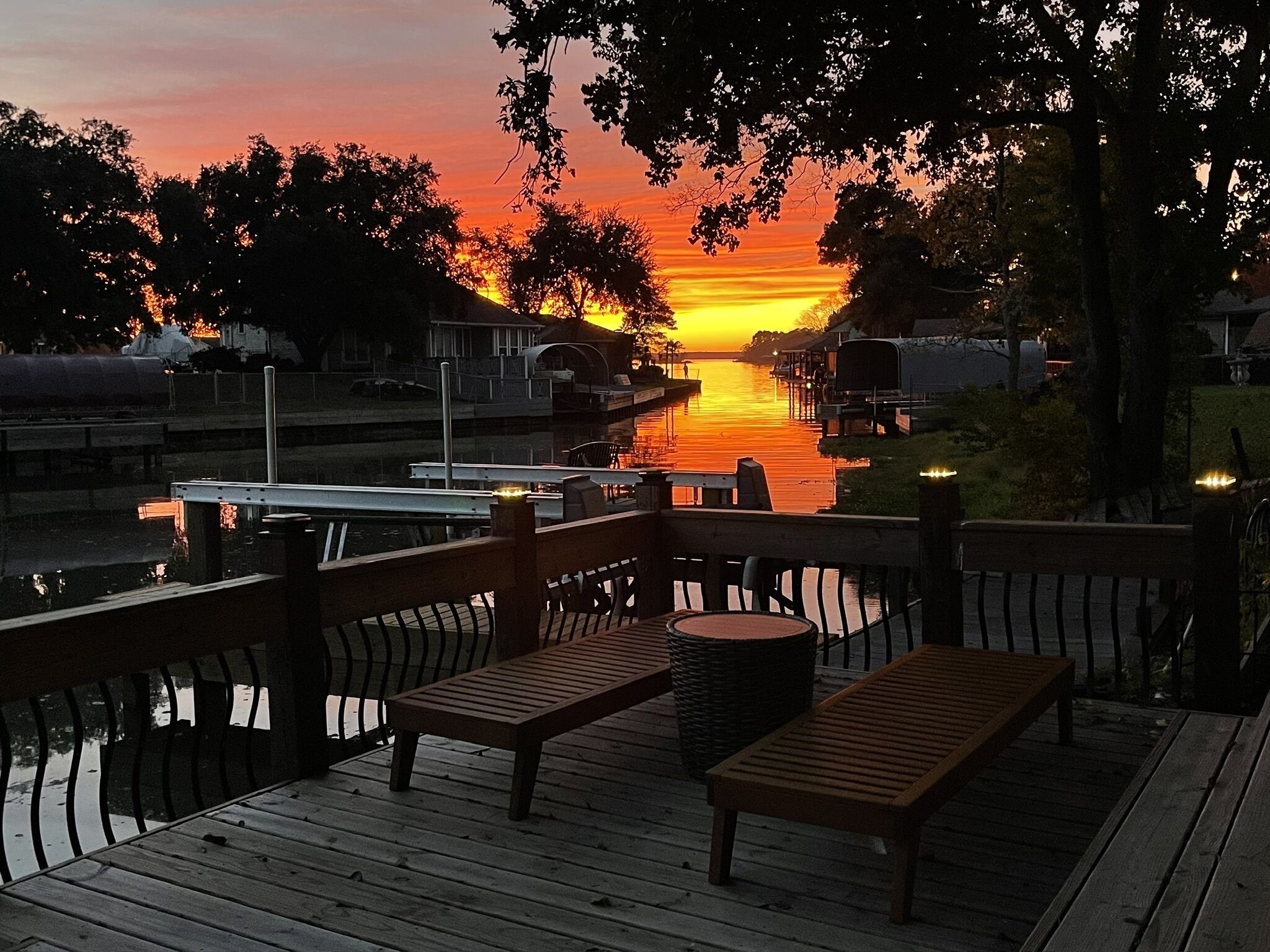 Summer Rental, Quiet Cove property, Lake access from backyard.