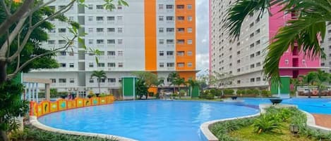 Hồ bơi ngoài trời, dù/ô trên bãi biển/hồ bơi