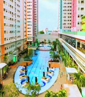Studio, balcon | Piscine