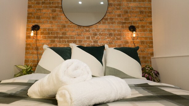Unclassified image, 1 of 31, button - Cosmeston Cwtch (2 beds) (Cardiff)