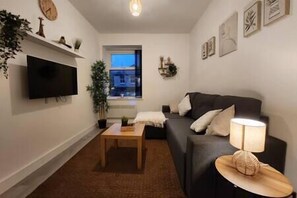 TV - ApartHotel - Flat 6 (1 bed) (Cardiff)