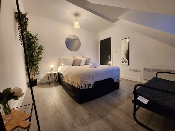 1 bedroom, WiFi - ApartHotel - Flat 10 (1 bed) (Cardiff)