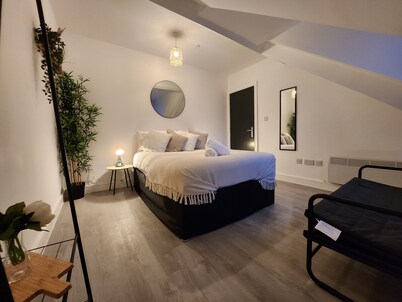 ApartHotel - Flat 10 (1 bed)