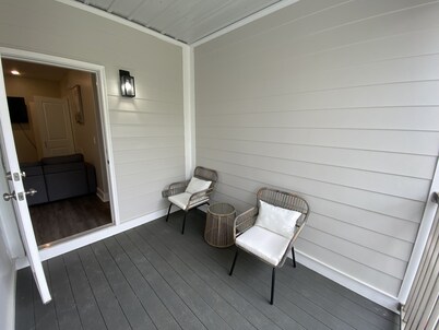 Sandy Beach 2 Bed Apt.