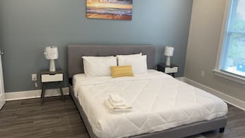 2 bedrooms, iron/ironing board, free WiFi, bed sheets