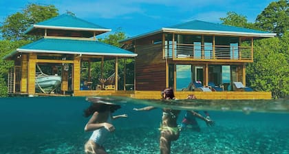 Bahia Coral Lodge - Villa EcoLodge over the water - Half board - Bocas del toro
