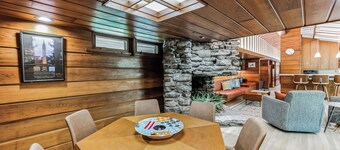 A Fay Jones Experience - Steps to UA Campus