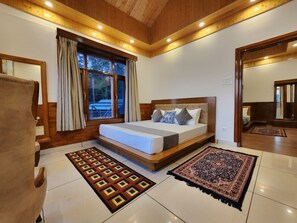 Familienstudio | Hochwertige Bettwaren, Betten mit Memory-Foam-Matratzen