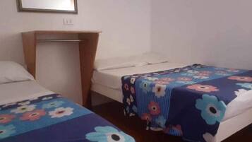 2 bedrooms, WiFi, bed sheets
