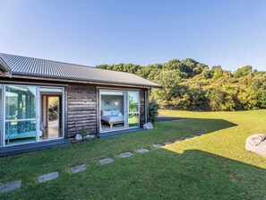 Exterior - The Grandstand - Hahei Holiday Home (Hahei)