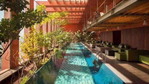 Trendy Loft on Paseo de la Reforma with amenities.