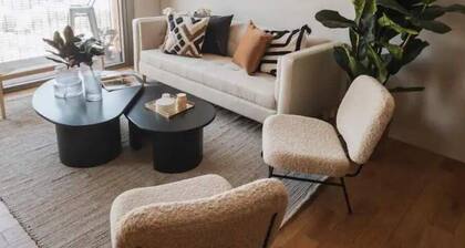 Trendy Loft on Paseo de la Reforma with amenities.