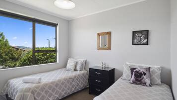 3 室のベッドルーム、アイロン / アイロン台、WiFi