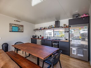 Fridge, microwave, dishwasher, coffee/tea maker