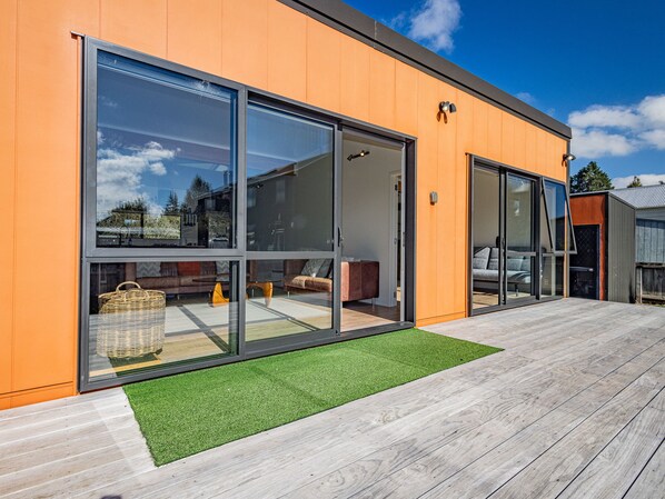 تفاصيل الفندق من الخارج