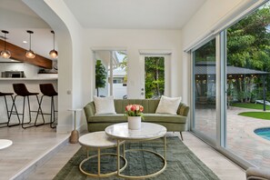 Interior - Lighthouse Luxury Escape (Lighthouse Point)