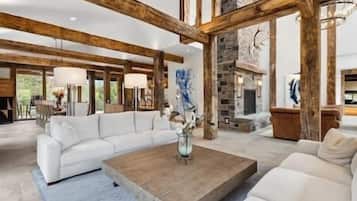 Älytelevisio, kirjoja, stereot