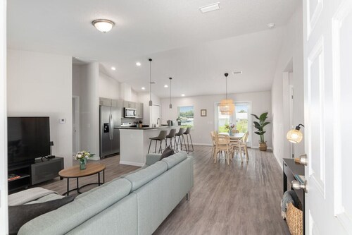 Villa Verde: Cozy Home In New Community