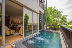 King Pool Suite | Terrace/patio - W-One At Bangkoknoi Hotel (Bang Yai)