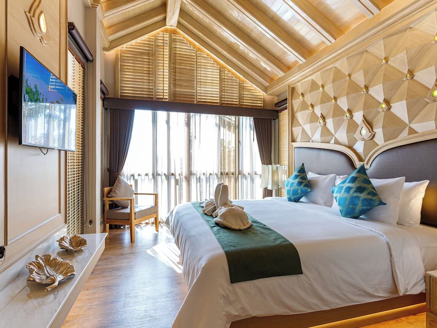 Free minibar, in-room safe, blackout curtains, iron/ironing board