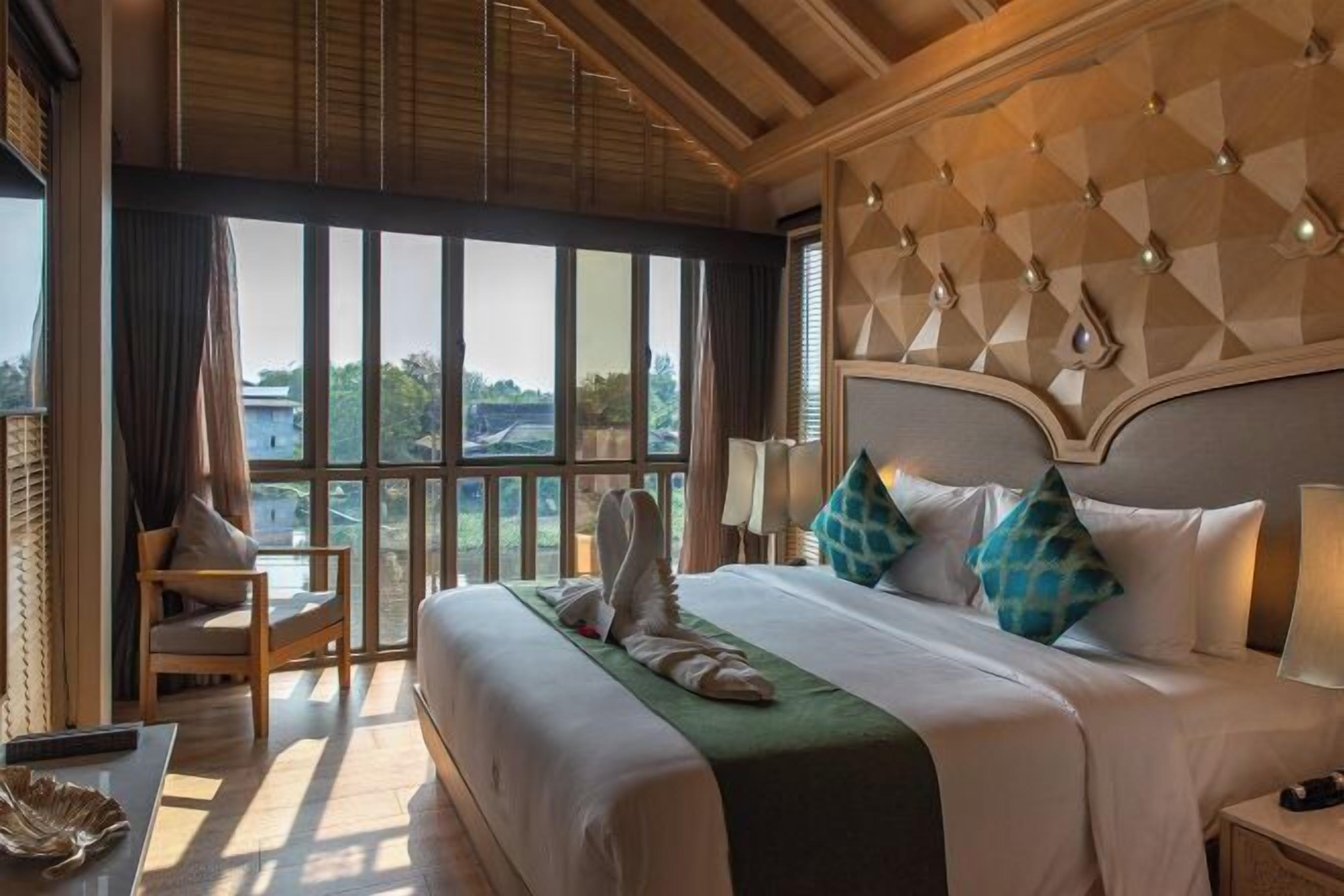 Kostenlose Minibar, Zimmersafe, Verdunkelungsvorhänge