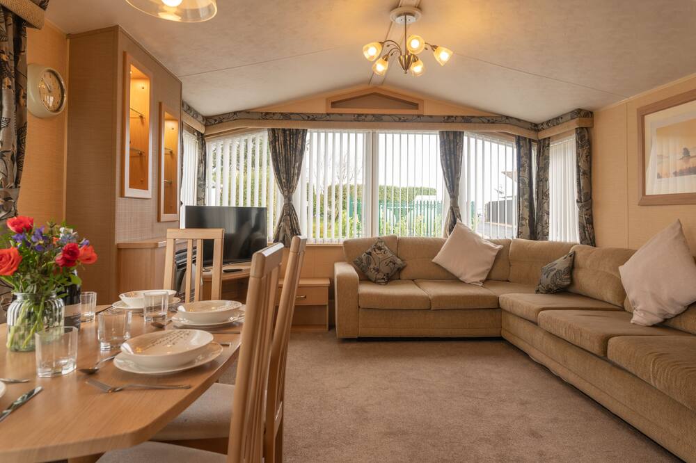 35 Woolacombe Heights - 2 Bed, Sleeps 4 (TJS35WH)