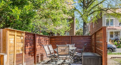 3-Bed Grace Street Getaway in Museum District