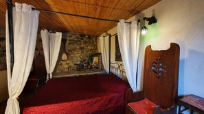 4 Schlafzimmer, Bügeleisen/Bügelbrett, WLAN, Bettwäsche