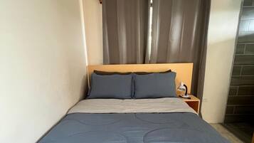 Basic Room | Minibar, free WiFi