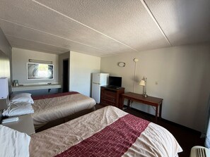 Room, Multiple Beds, Non Smoking | Free WiFi - 8 Inn By Capital O Americus US 19 (Americus)