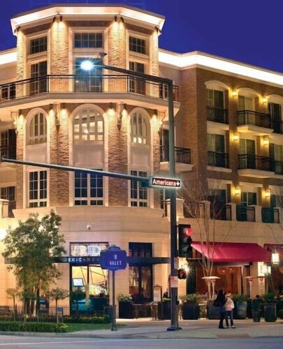 Jewel City Gem in the heart of Glendale walk to Americana