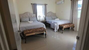 2 sovrum, strykjärn/strykbräda, wi-fi och sängkläder