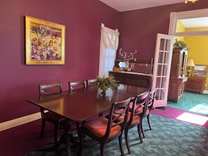 Dining - The Wen Inn formerly Andor Wenneson (Peterson)