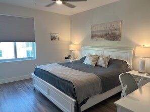 Interior - Sarasota Sunsets (Sarasota)