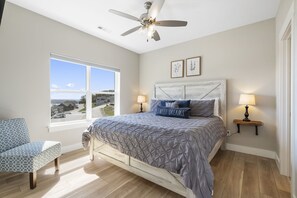 5 bedrooms, iron/ironing board, free WiFi, bed sheets