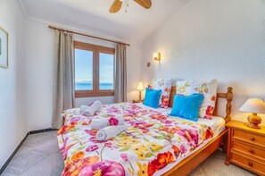 2 Schlafzimmer, Bügeleisen/Bügelbrett, Bettwäsche