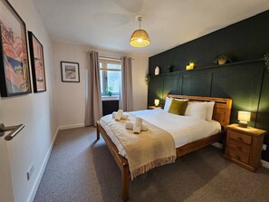 4 Schlafzimmer, Bügeleisen/Bügelbrett, WLAN, Bettwäsche